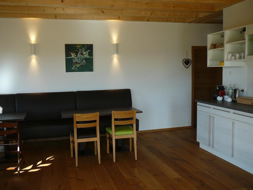 Rooster Bnb American Style Boutique Haus - Made With Love! 러스트 외부 사진